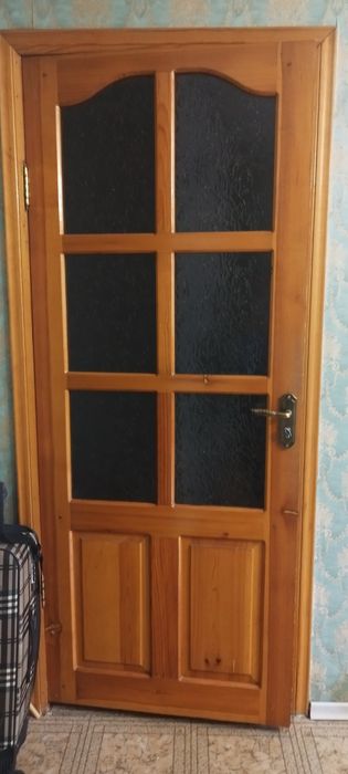 Продам деревянные двери
