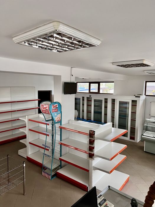 Casa, teren 1000m2 si MARKET in Suraia