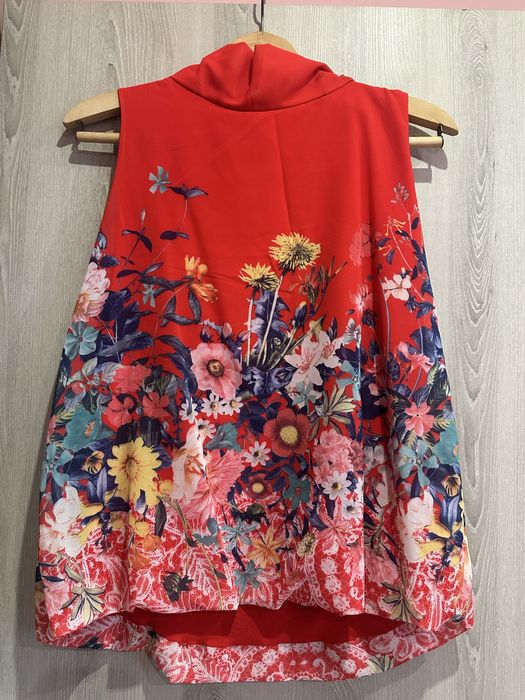 Дамски блузи и панталони на достъпни цени