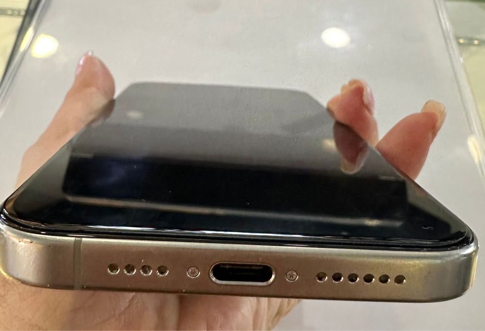 Айфон 15 про мах