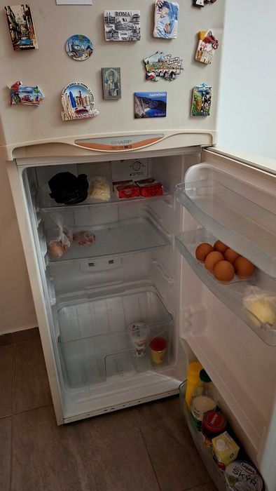 Продавам хладилник