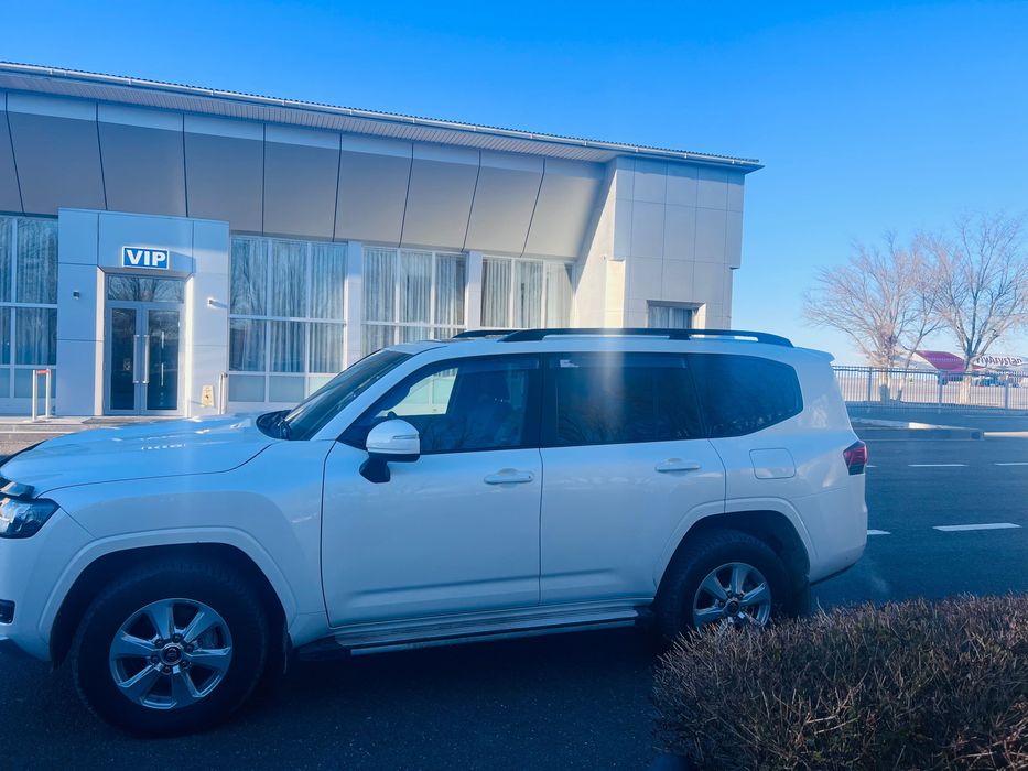 Аренда авто с водителем