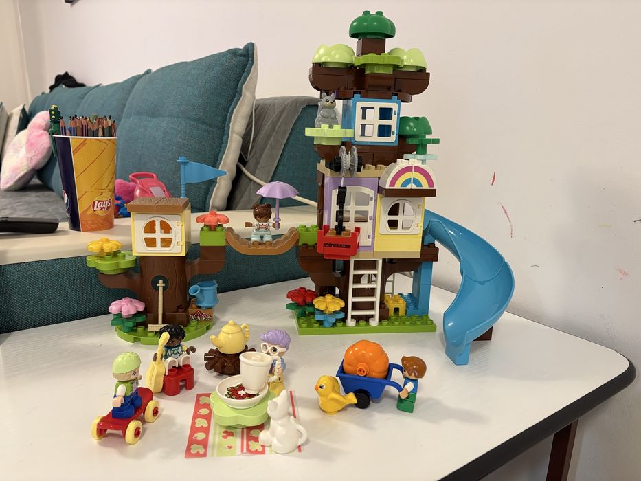 Lego duplo casa din copac