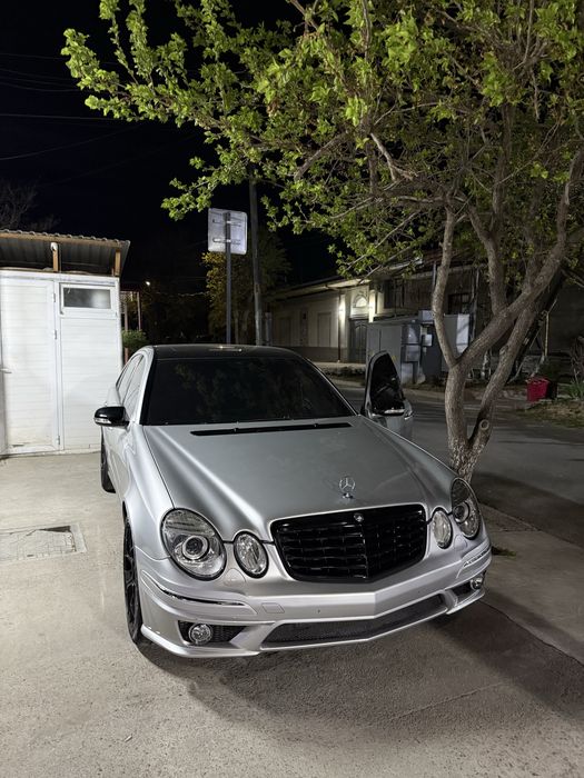 Mercedes-benz w211 5 L M113