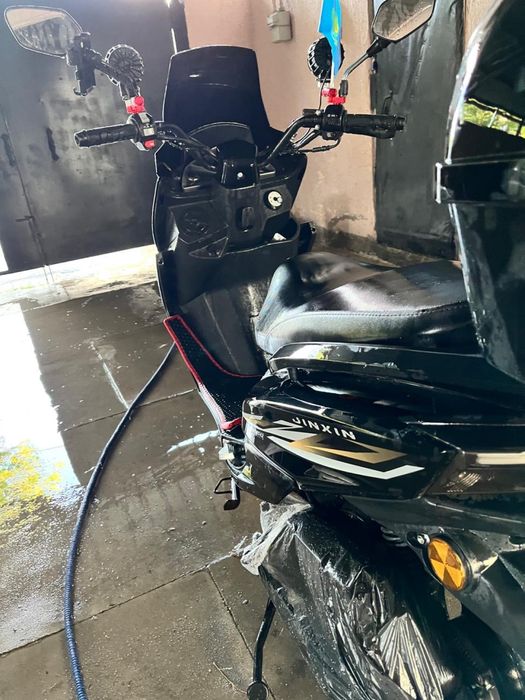 Мопед скутер макси