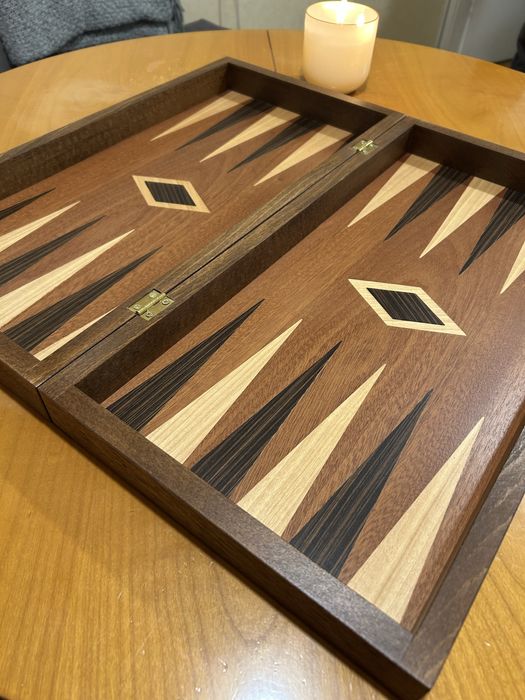 Масивна гръцка нова табла 50/50