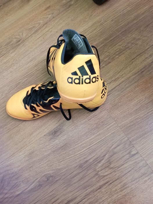 Детски спортни обувки Adidas