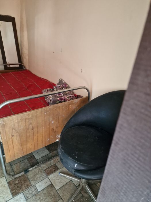Ателие или стая на центъра  под наем
