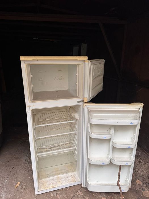 Холодильник сатылады