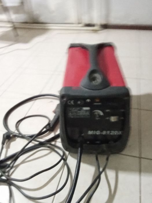 Svarka aparat sotiladi