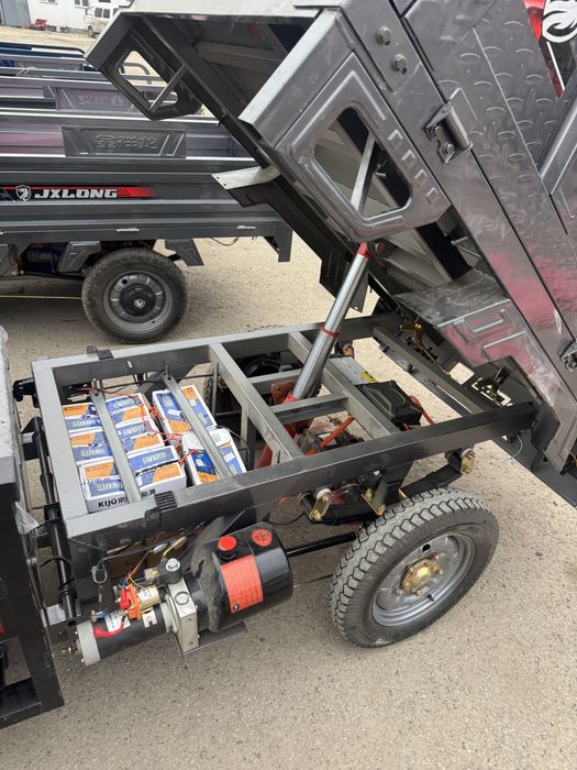 Муравей трицикл Гидравлический самосвал