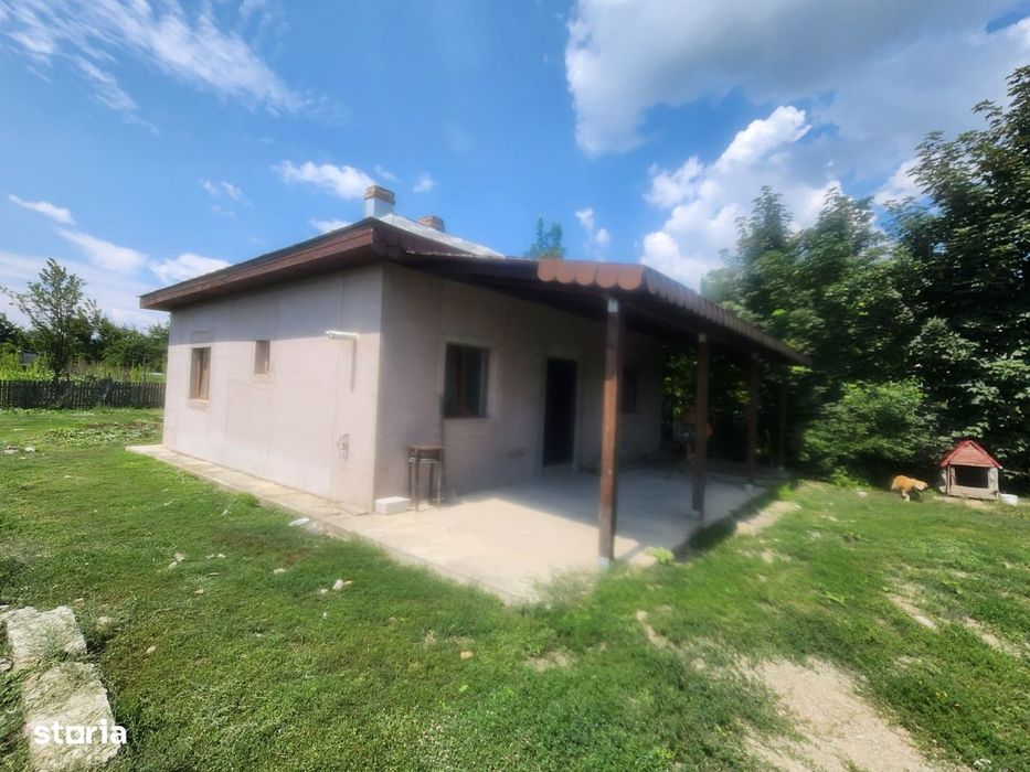 Casa cu 3 camere in Lilieci Bacau