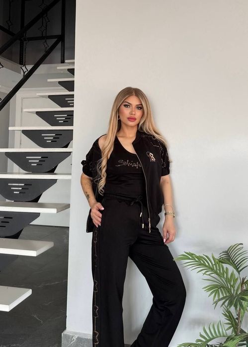 Дамски комплект  .