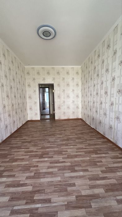 Kvartira sotiladi 2xona 2etaj 84Kv