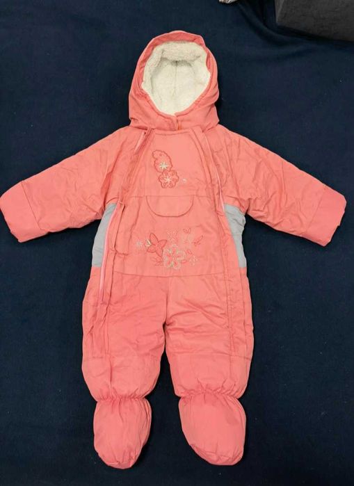 Космонавти за момиче