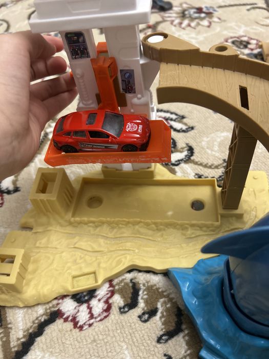 Хот веелс трек прикольный маленький