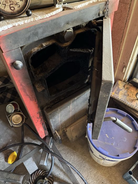 Котел 23 kw на дърва и въглища viadrus