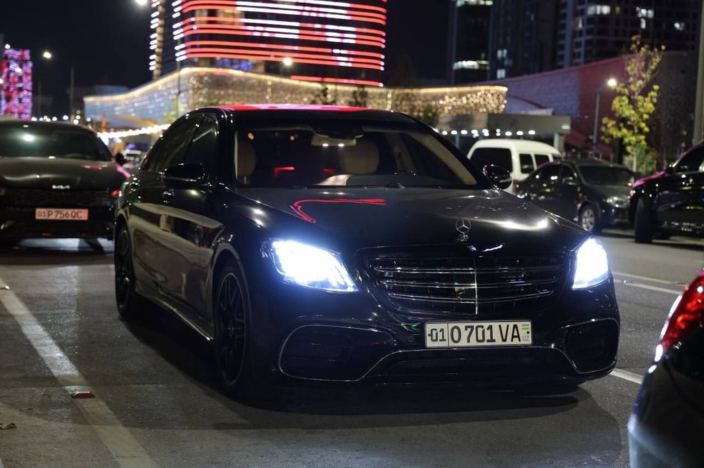 Mercedes Benz W222 S500