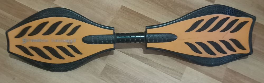 Snakeboard/waveboard