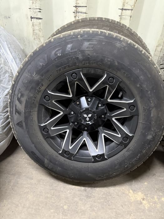 Комплект зимней резины 245/70R16