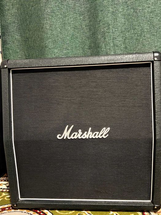 Cabinet Marshall AVT412XA made in England