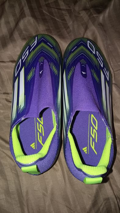 Ghete de fotbal adidas F50 League Copii, Mov/Lime, fara sireti  Marime: 36