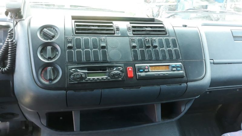 dezmembram mercedes atego 818