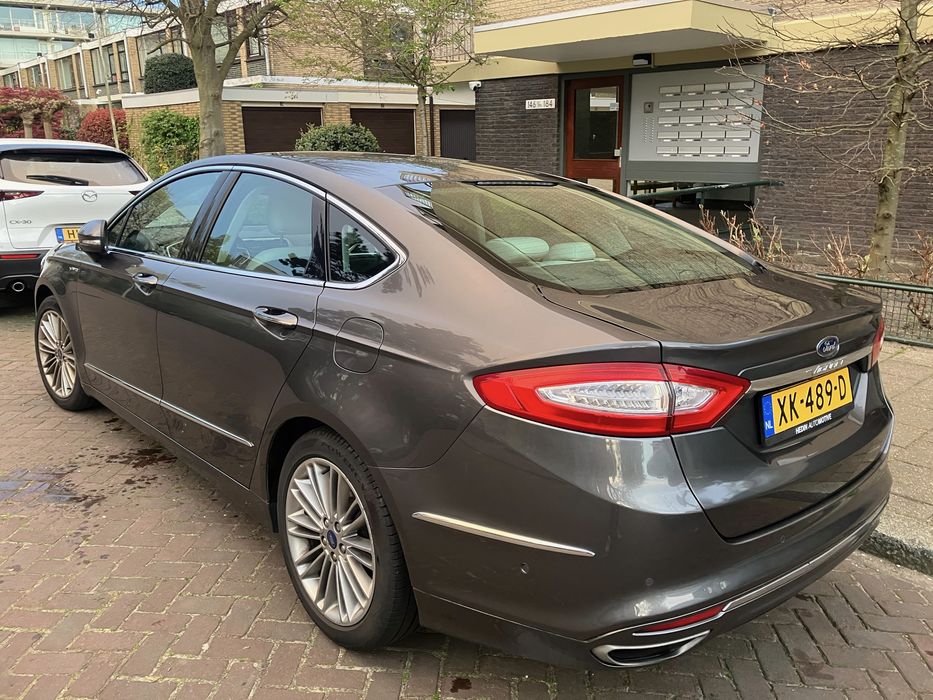 Продавам Ford Mondeo Vignale