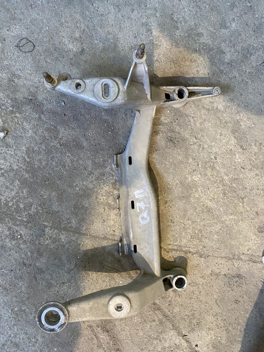 стойка компресор окачване ауди кю7 туарег