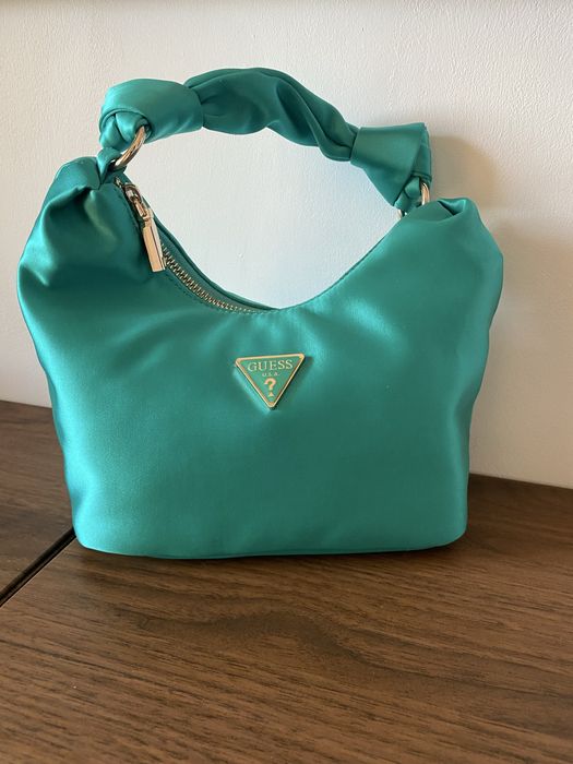 Мини дамска чанта Guess