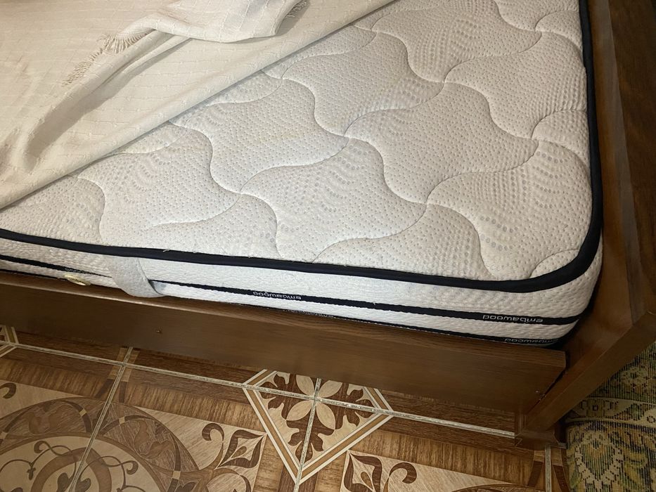 Срочно продам двуспальную кровать