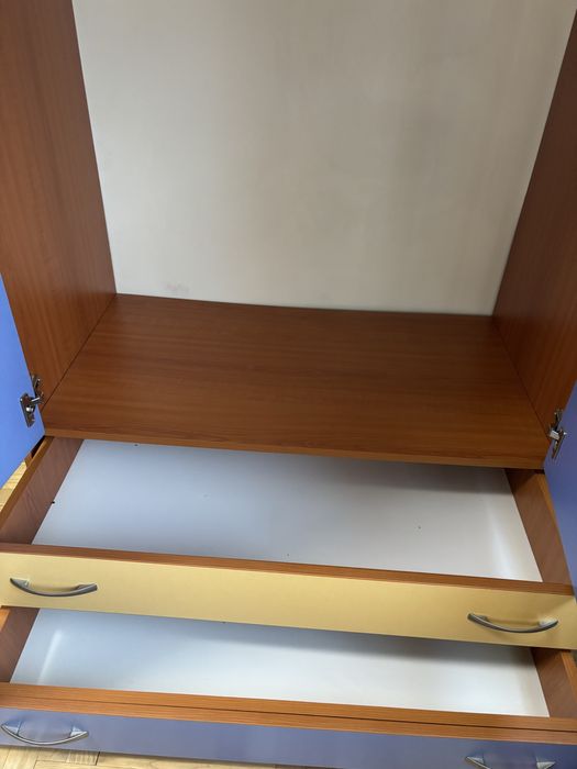 Гардероб за тинейджърска стая