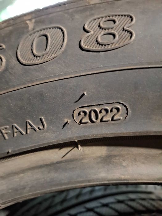 2бр. зимни гуми 225/55/17 Goodride DOT 2022