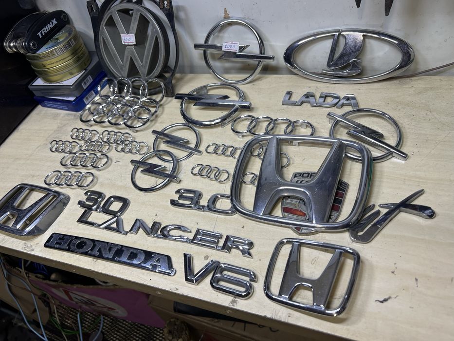 Значки лейбы