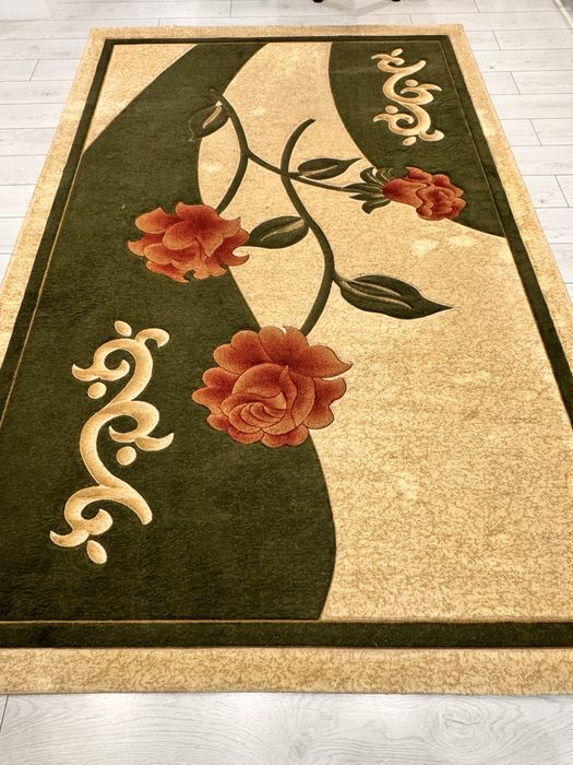 2x3 м. кілем сатылады