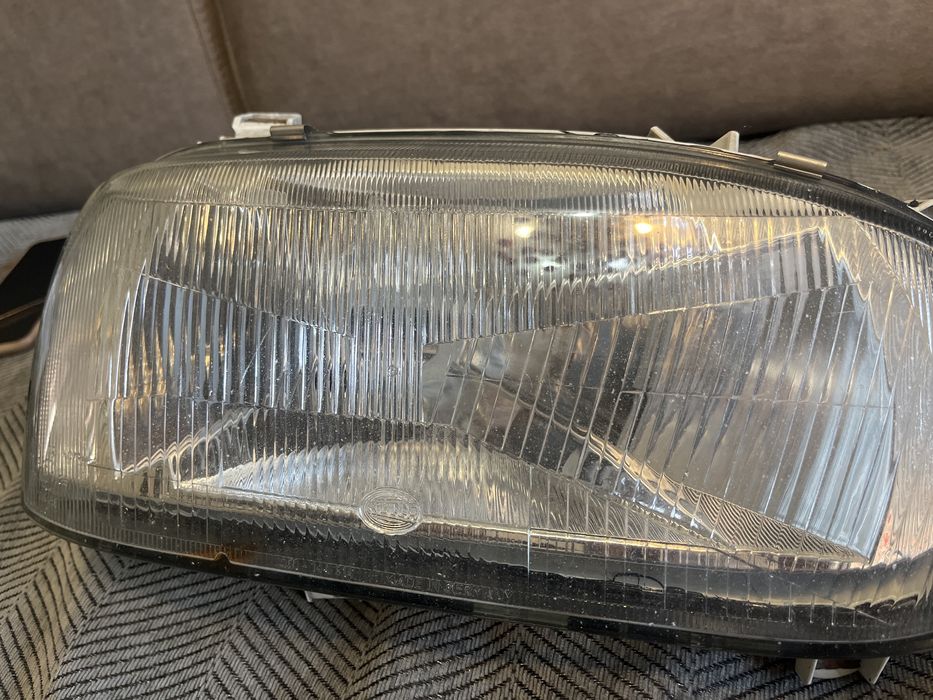Фара WV Golf MK3 до рест.