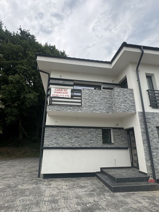 Casa de vanzare