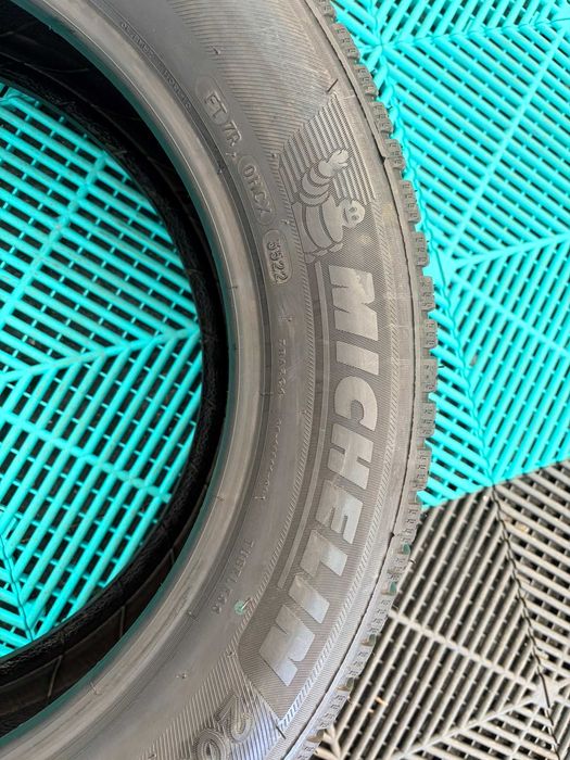 Set anvelope noi mixte All Season 205 60 R16 Michelin CrossClimate 96h dot septembrie 2022