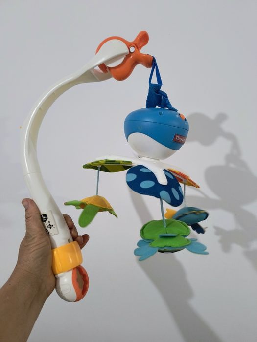 Jucării rămase mici