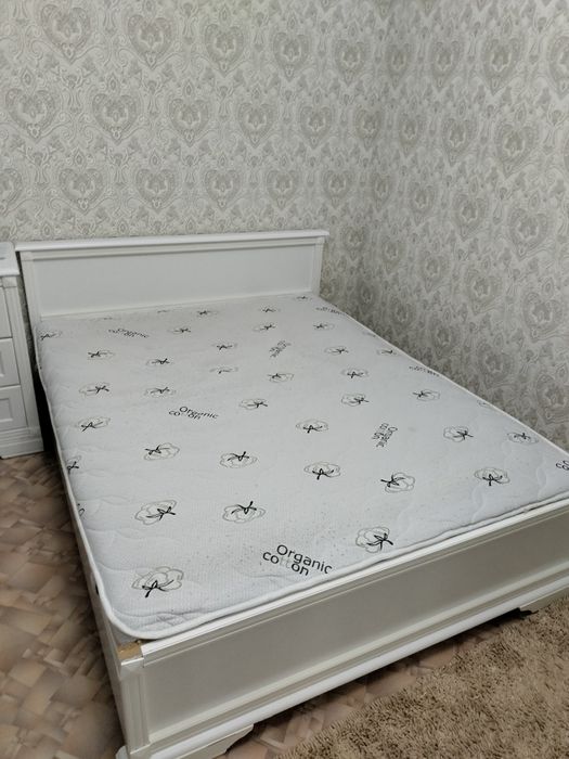 Спальный гарнитур Almera Commot (б/у)