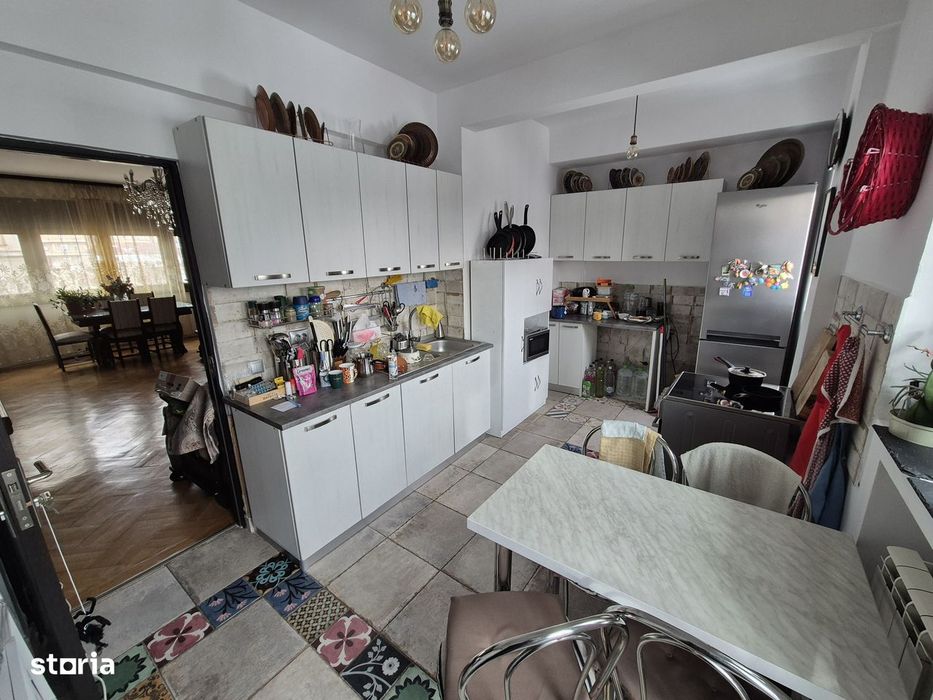 4 camere Universitate - renovat complet — fotografia 3