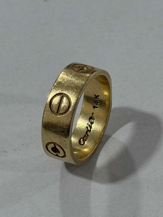 Златен пръстен модел Cartier Love 5.8гр