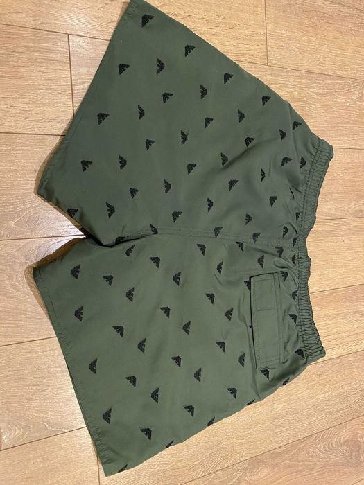 Emporio Armani, ОРИГИНАЛНИ бански, размер: S (с малък дефект)