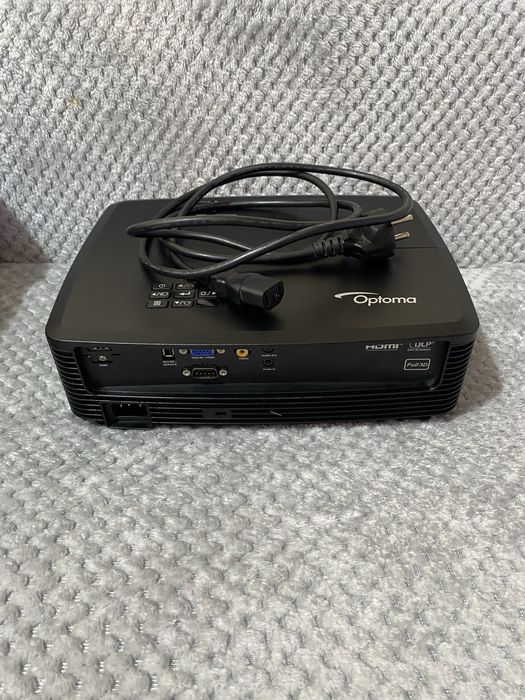 Videoproiector ,firma optoma