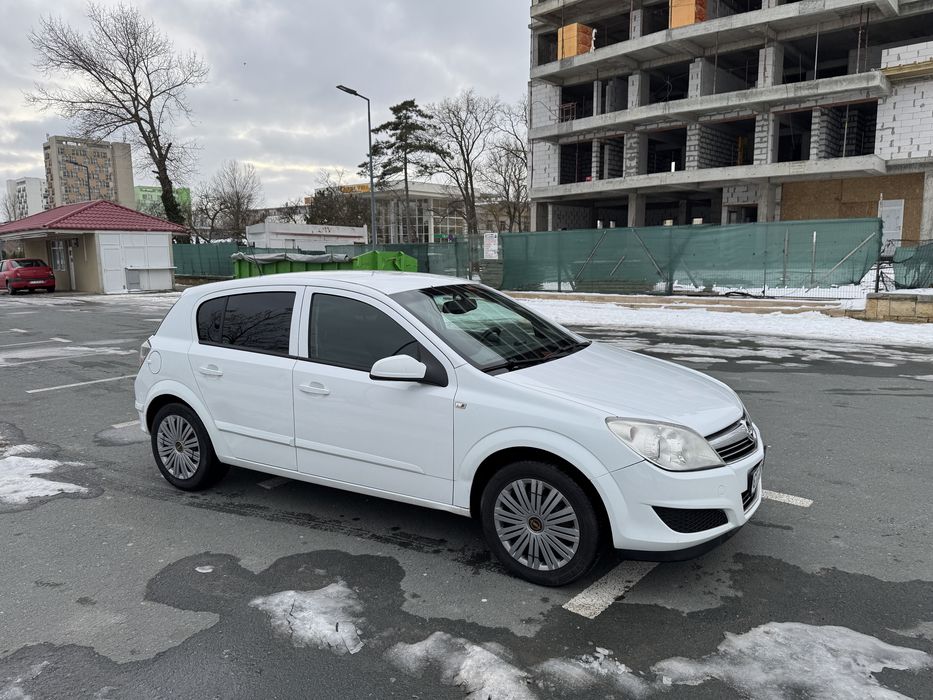Vand Opel Astra H 1.4 benzina 90 de cai