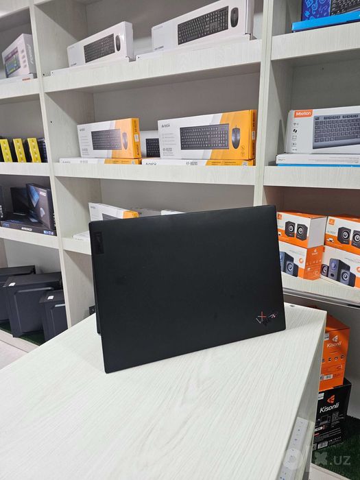 Lenovo ThinkPad X1/ Core i7 11th Gen/ 16Gb DDR5/ 256 Gb SSD