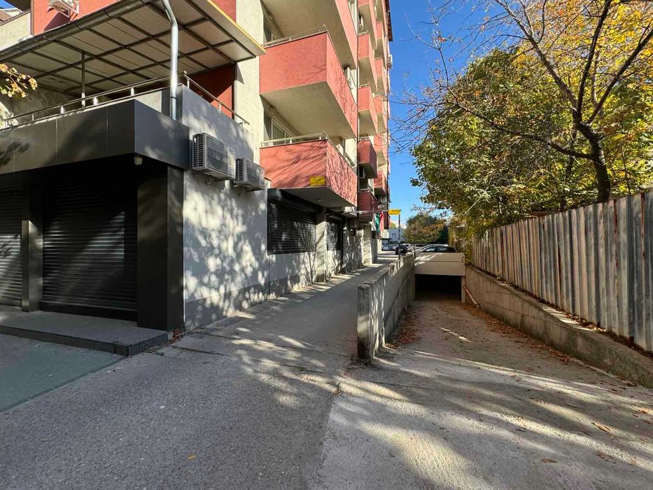 Продава се Гараж / Паркомясто в Пловдив, Южен - 1900 кв.м за 152 €/кв.м - Снимка #9