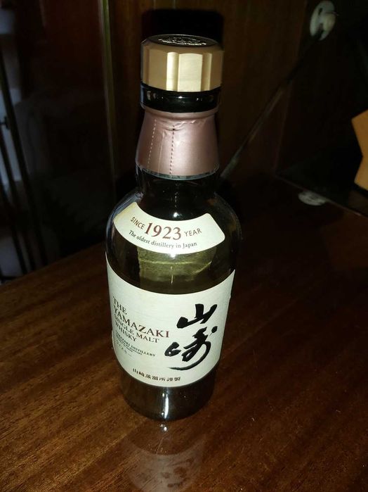 продавам декоративни гарафи за ликьор и ракия - цена на бройка