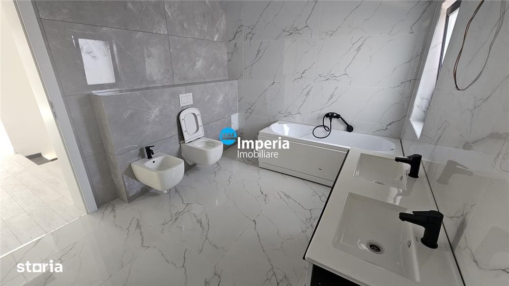 Casa tip duplex de vanzare in zona Bucium - Visan
