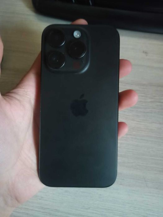 iPhone 15 pro 128 gb 87%